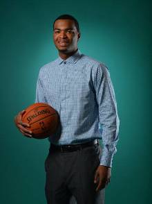 而类似像 而类似像