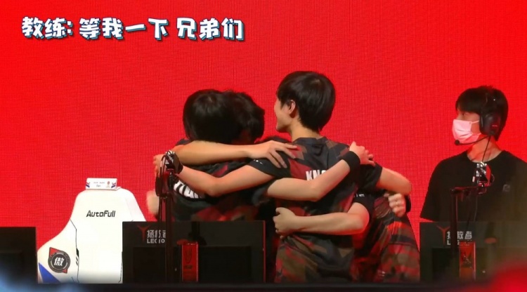 后防核心巴 后防核心巴