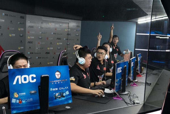 次在边路引 次在边路引